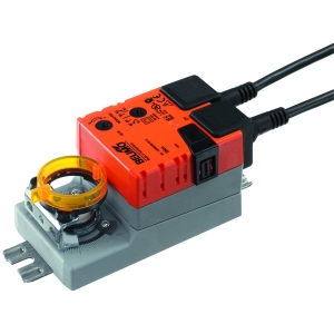 Bild von Belimo Schnellläufer-Drehantrieb, 2 Nm, AC 100...240 V, Auf/Zu, 3-Punkt, 35 s, 1x SPDT, Formschluss 8x8 mm, IP54, Art.Nr. :TMC230A-S-F